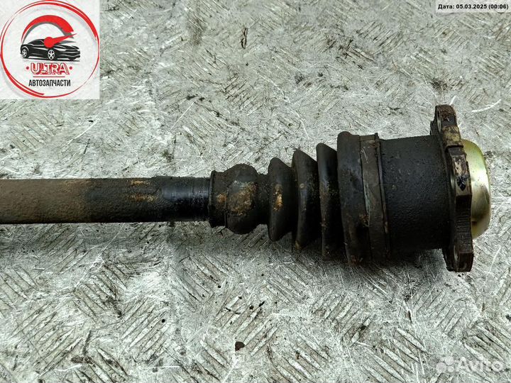 Полуось передняя левая б/у Audi A3 8L (1996-2003)