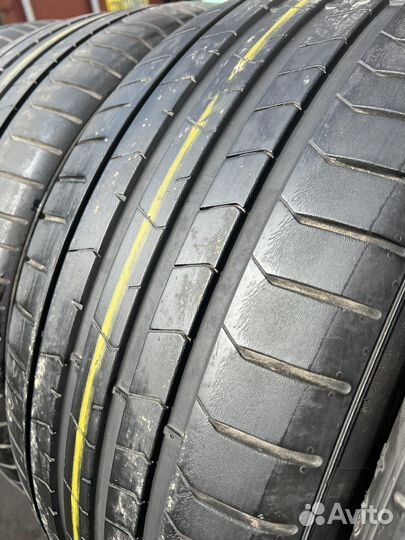 Pirelli P Zero PZ4 275/40 R21 и 315/35 R21