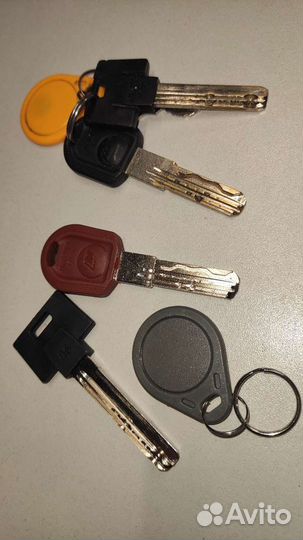 Изготовление ключей, заточка, ремонт обуви, сумок