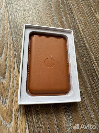 Картхолдер apple