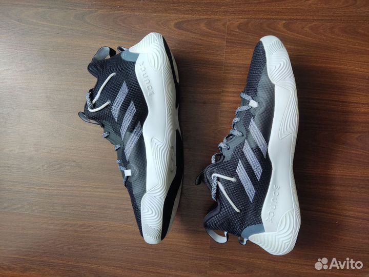 Кроссовки adidas harden stepback 3