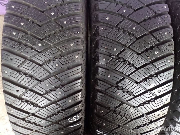 Goodyear UltraGrip Ice Arctic SUV 225/65 R17