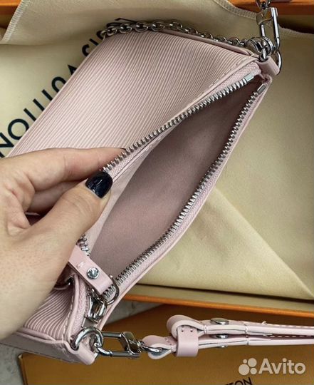 Сумка женская Louis Vuitton Easy pouch