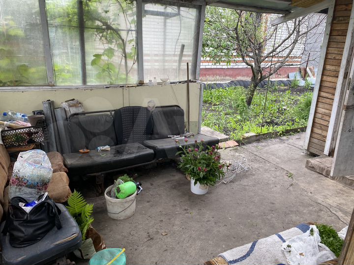 Дача 20 м² на участке 10 сот.