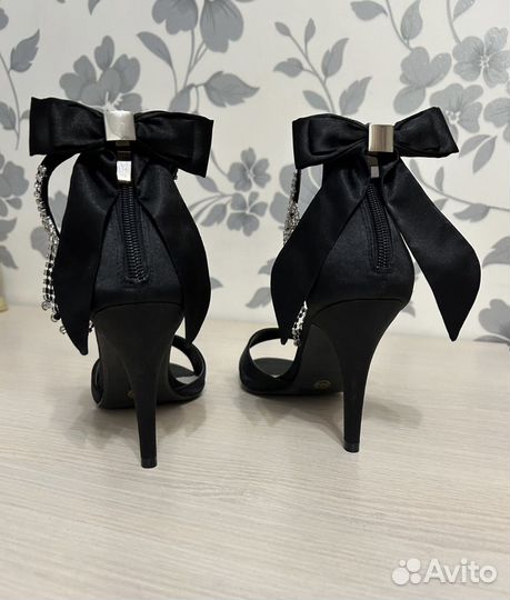 Босоножки женские 39 размер