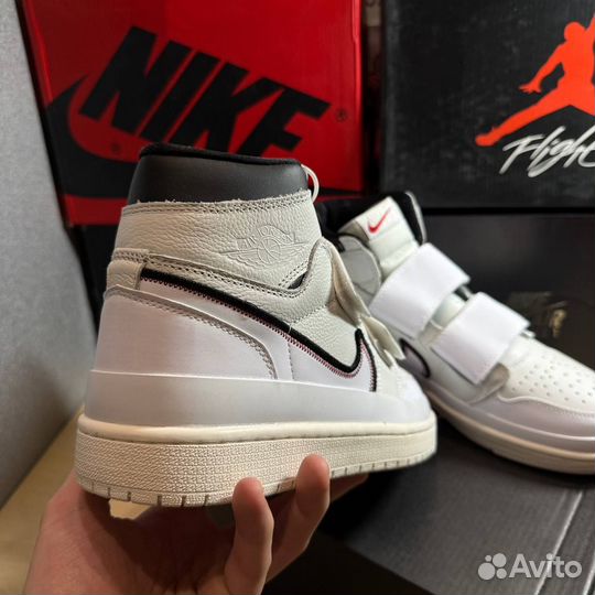 Nike Air Jordan 1