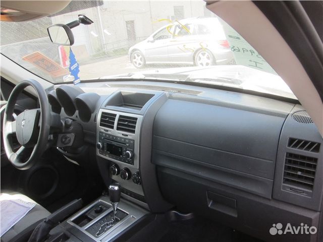 Разбор на запчасти Dodge Nitro