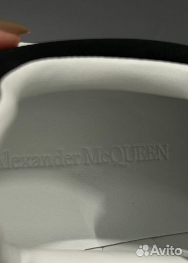 Кеды Alexander Mcqueen белые