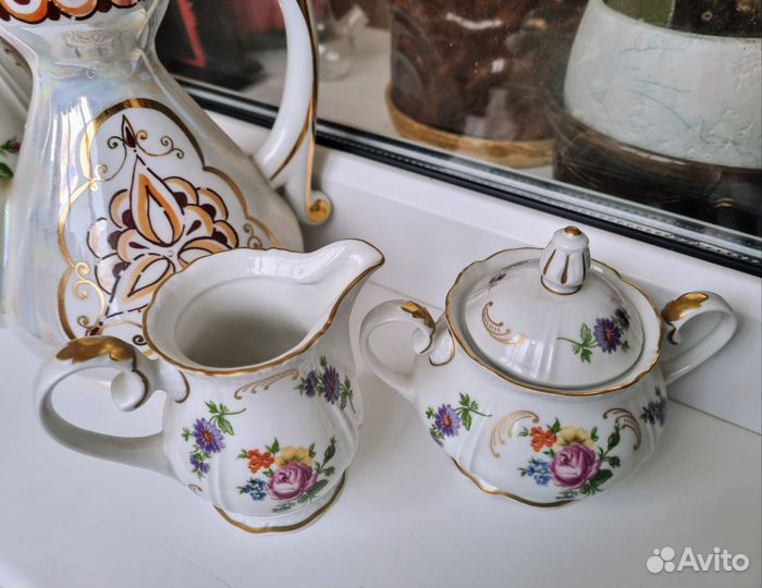 Чайные сервизы СССР и ГДР, блюдца, чашки, заварник