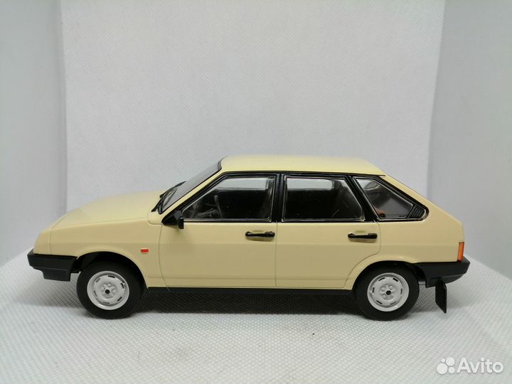 Модель ваз-2109 «Самара» в масштабе 1:24