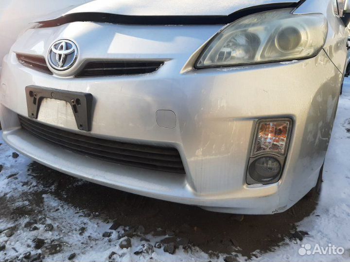 Бампер передний Toyota Prius ZVW30 2ZR-FXE 2009