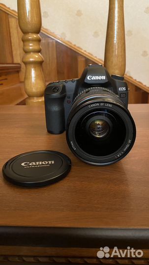 Canon DS126201 / canon zoom lens EF 24-70mm 1:28 L