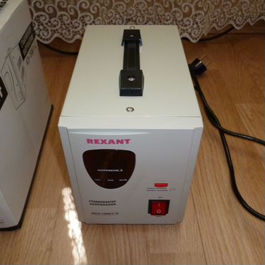 Стабилизатор напряжения Rexant 1.5 кВт