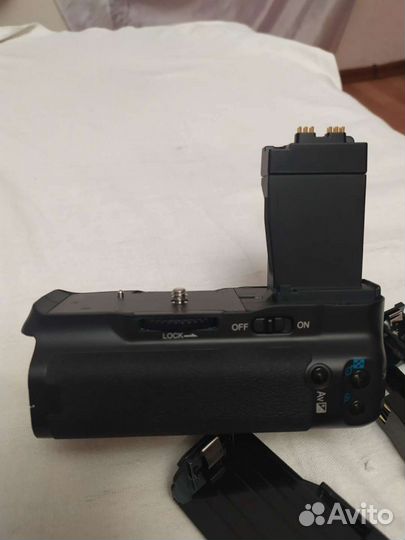 Батарейный блок Canon