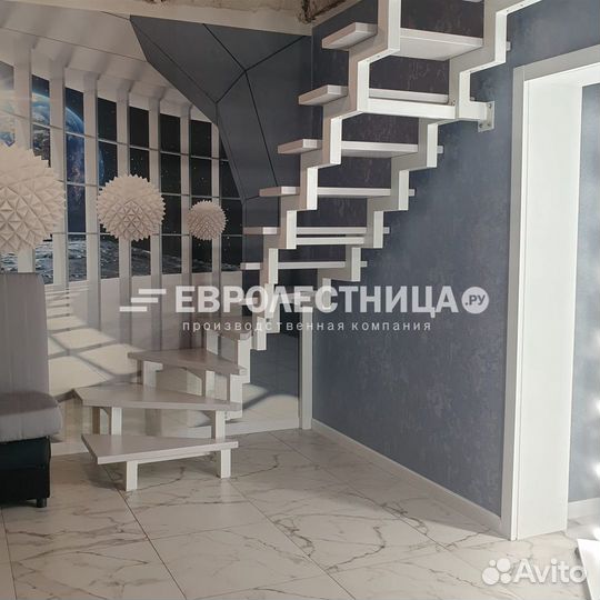 Лестница на металле в дом