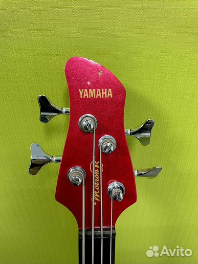 Бас гитара Yamaha MB-40