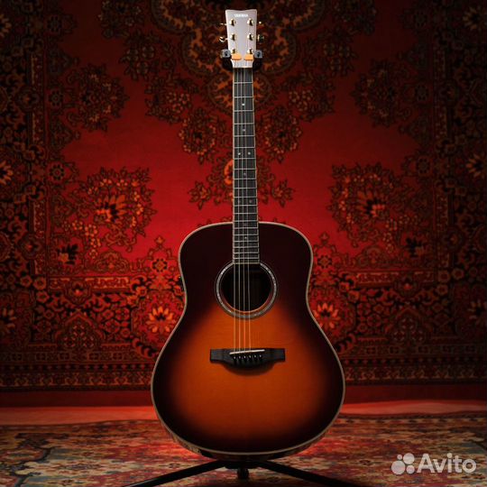 Трансакустическая гитара из массива Yamaha LL-TA