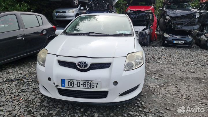 Дверь передняя левая toyota auris E150