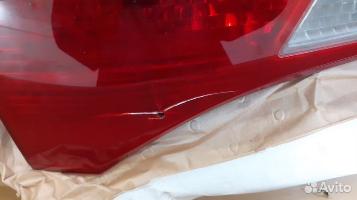Фонарь задний левый Тойота Рав 4