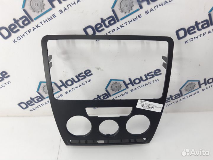 Рамка магнитолы Skoda Octavia A5 1.9 TDI BKC 2007