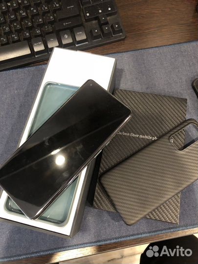 Телефон oneplus 9 pro