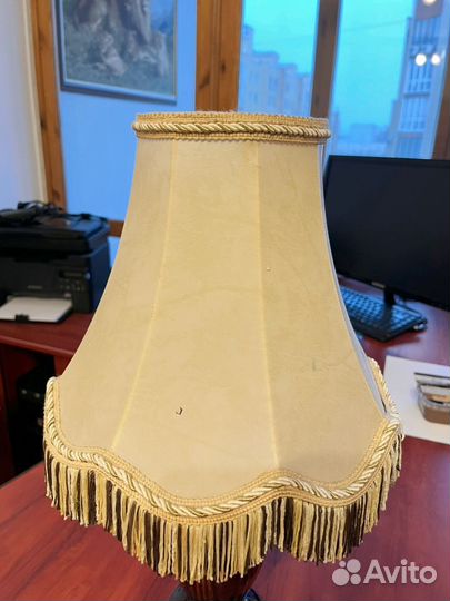 Лампа настольная