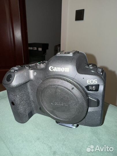 Canon EOS R6 body