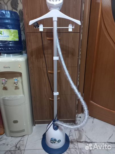 Отпариватель для одежды вертикальный