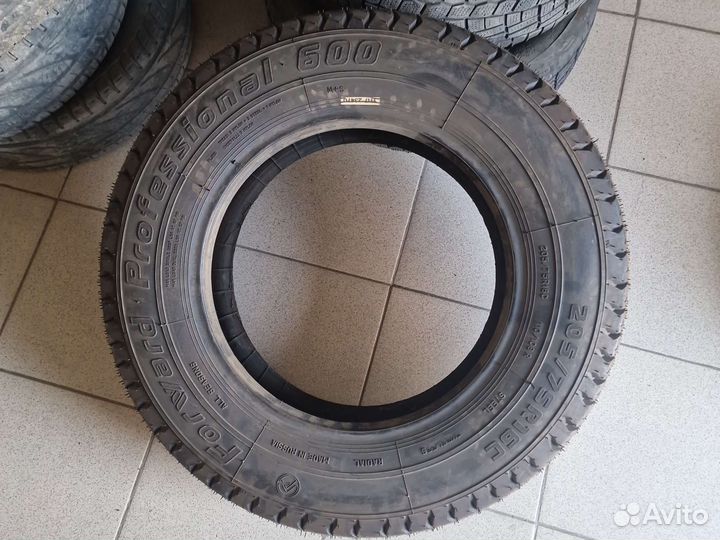 Forward Professional 600 205/75 R16C