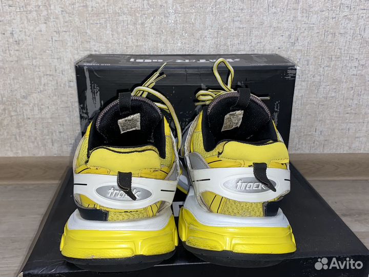 Balenciaga track