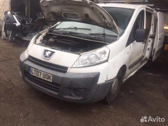 Разбор на запчасти Peugeot Expert
