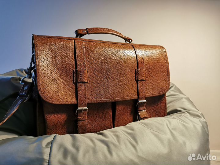 Кожаный портфель - сумка мессенджер