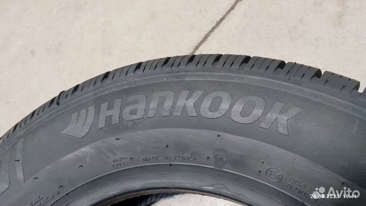 Hankook Vantra ST AS2 RA30 195/70 R15C 104R