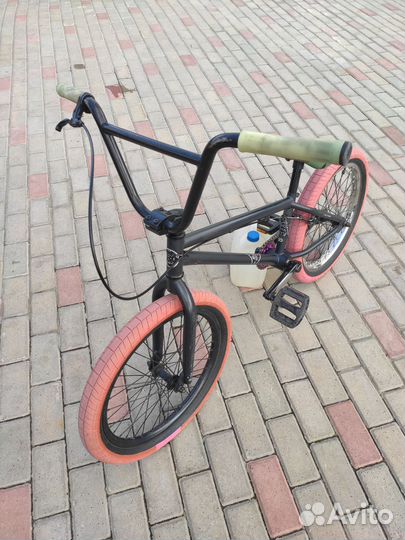 Велосипед BMX Outleap Revolt 20