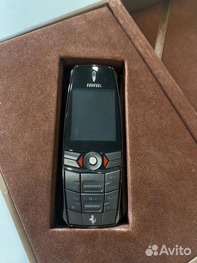 Vertu Ti Ferrari, 64 ГБ