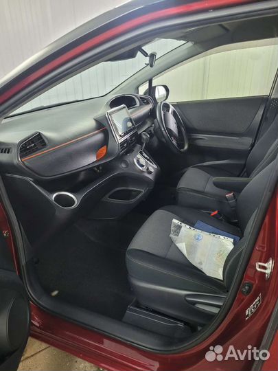 Toyota Sienta 1.5 CVT, 2018, 18 000 км