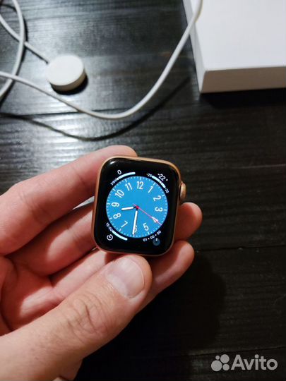 Часы apple watch se 40 mm rose gold