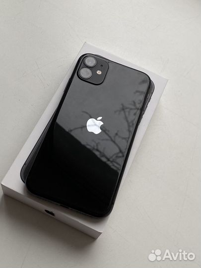 iPhone 11, 64 ГБ