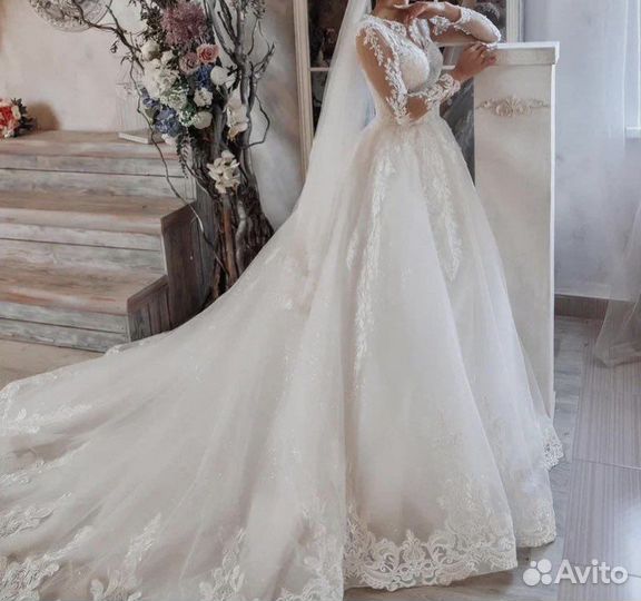 Свадебное платье