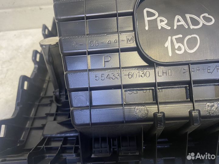Toyota Land Cruiser Prado c 2009 - Бардачок