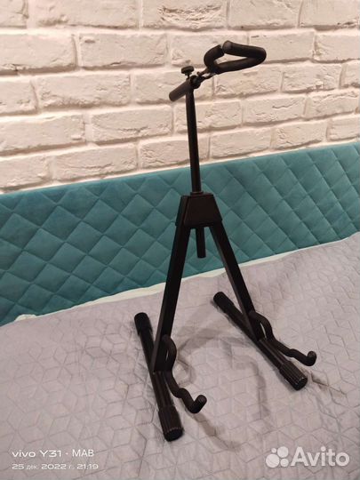 On-Stage гитарная стойка