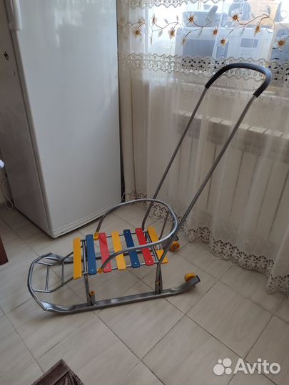 Детские санки с колесами