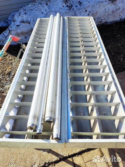 Светильник люминесцентный