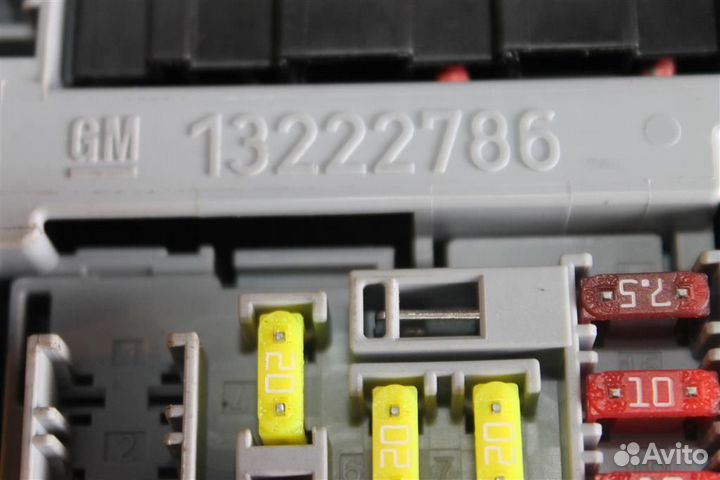 Блок предохранителей Шевролет Круз