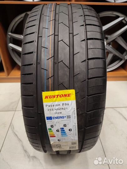 Kustone Passion P9S 255/40 R21 102W