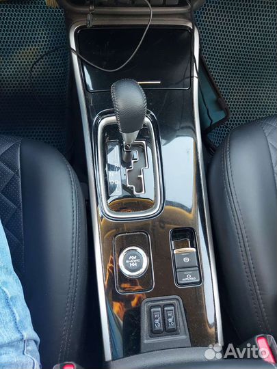 Mitsubishi Outlander 2.0 CVT, 2021, 25 900 км
