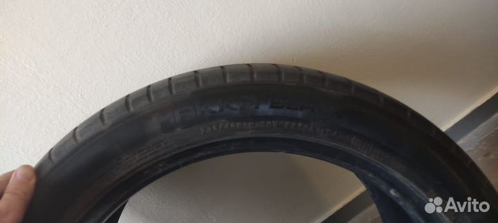 Nokian Tyres Hakka Black 235/45 R18 98W