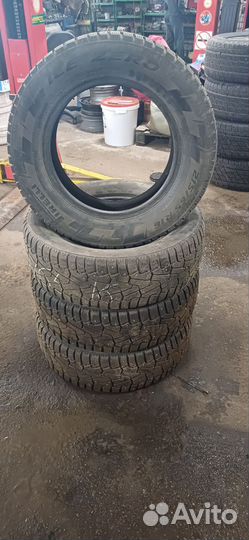 Pirelli Ice Zero 215/65 R16 94Y