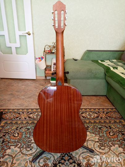 Классическая гитара Yamaha Y-C80