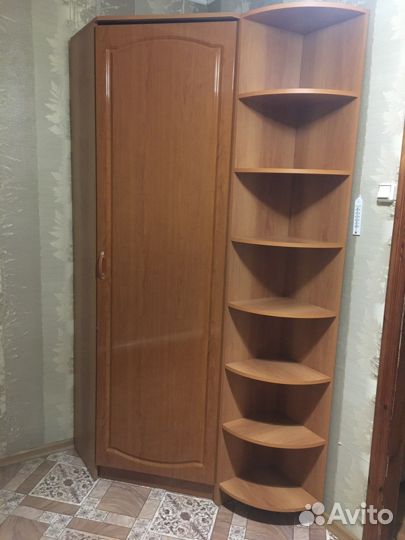 Угловой шкаф